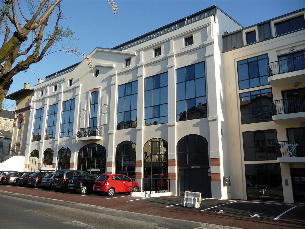Lagrange Vacances Les Patios Eugenie เบียริตซ์ ภายนอก รูปภาพ