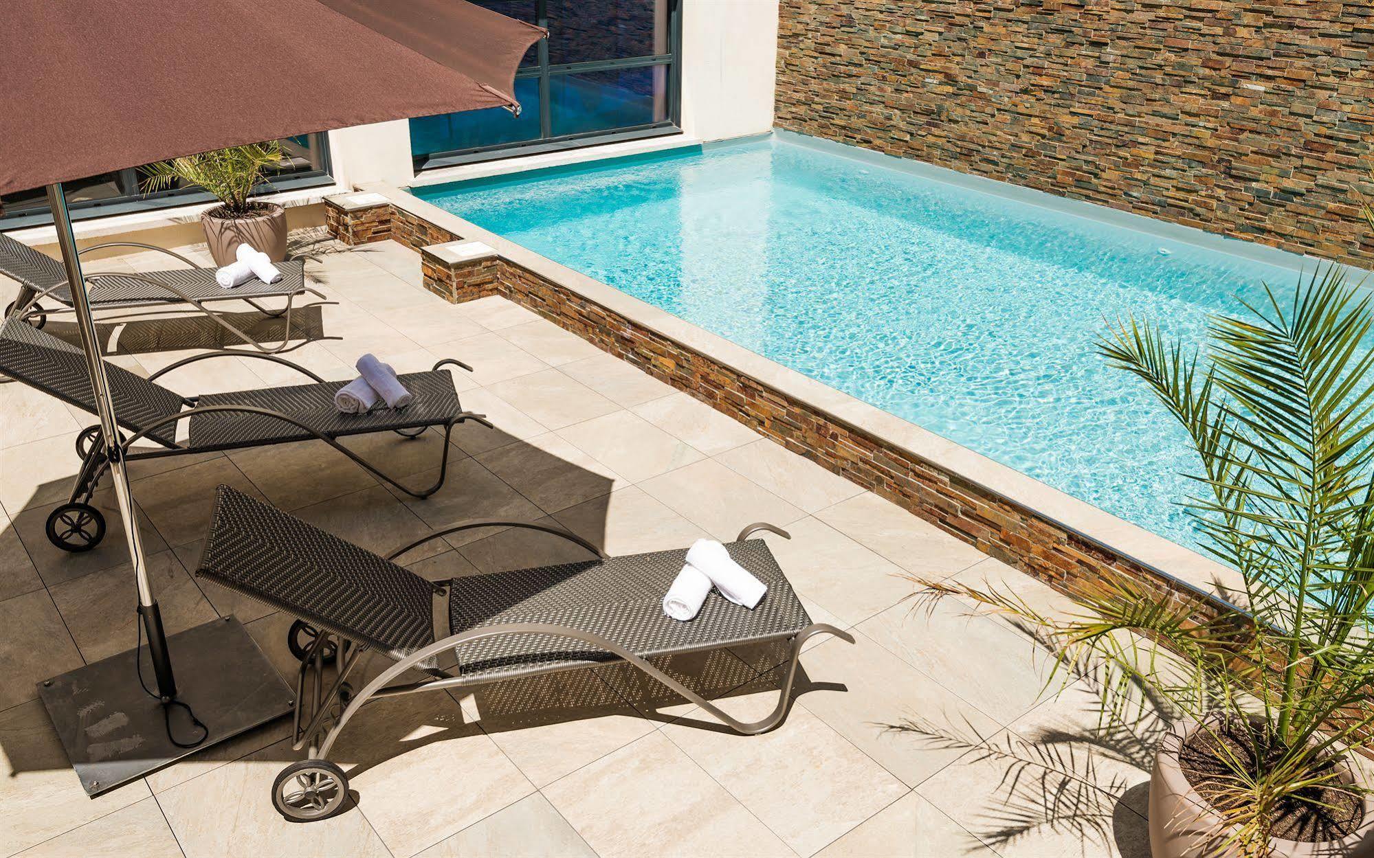 Lagrange Vacances Les Patios Eugenie เบียริตซ์ ภายนอก รูปภาพ